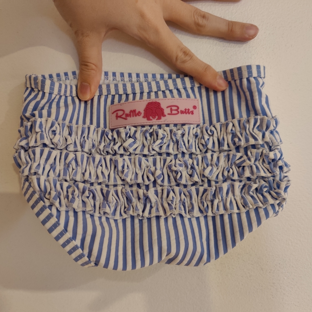 Ruffle butts bottoms